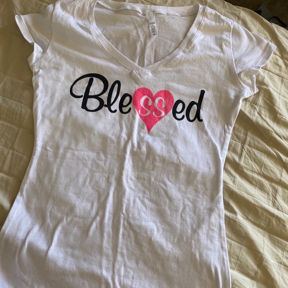 T-SHIRT